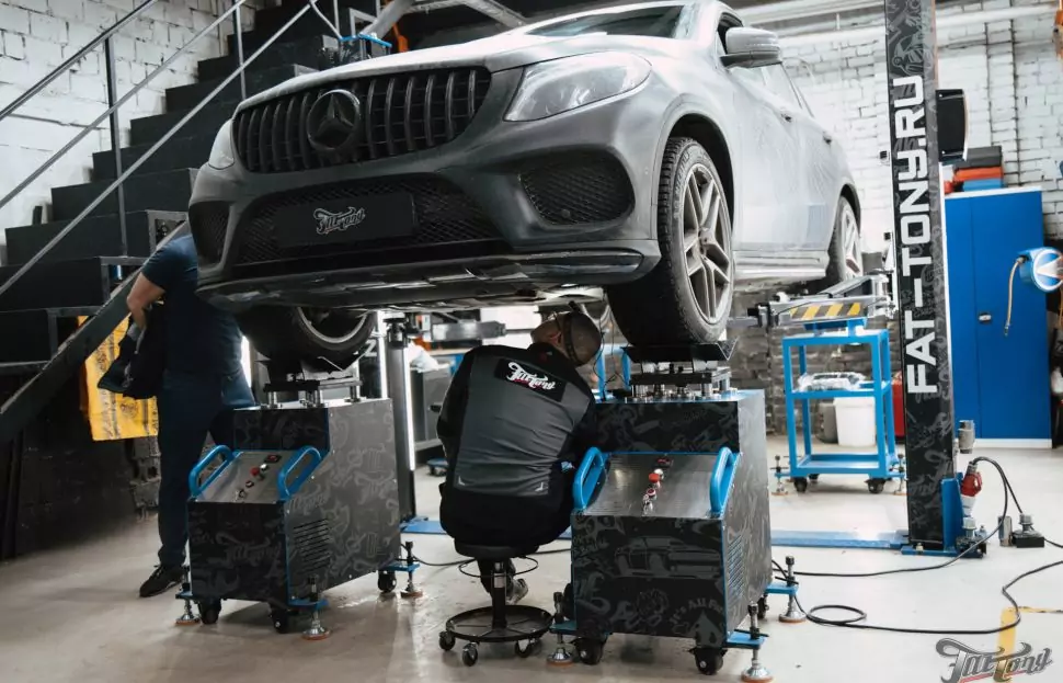 Диагностика подвески на Mercedes GLE и таинственный стук: разоблачили и устранили!